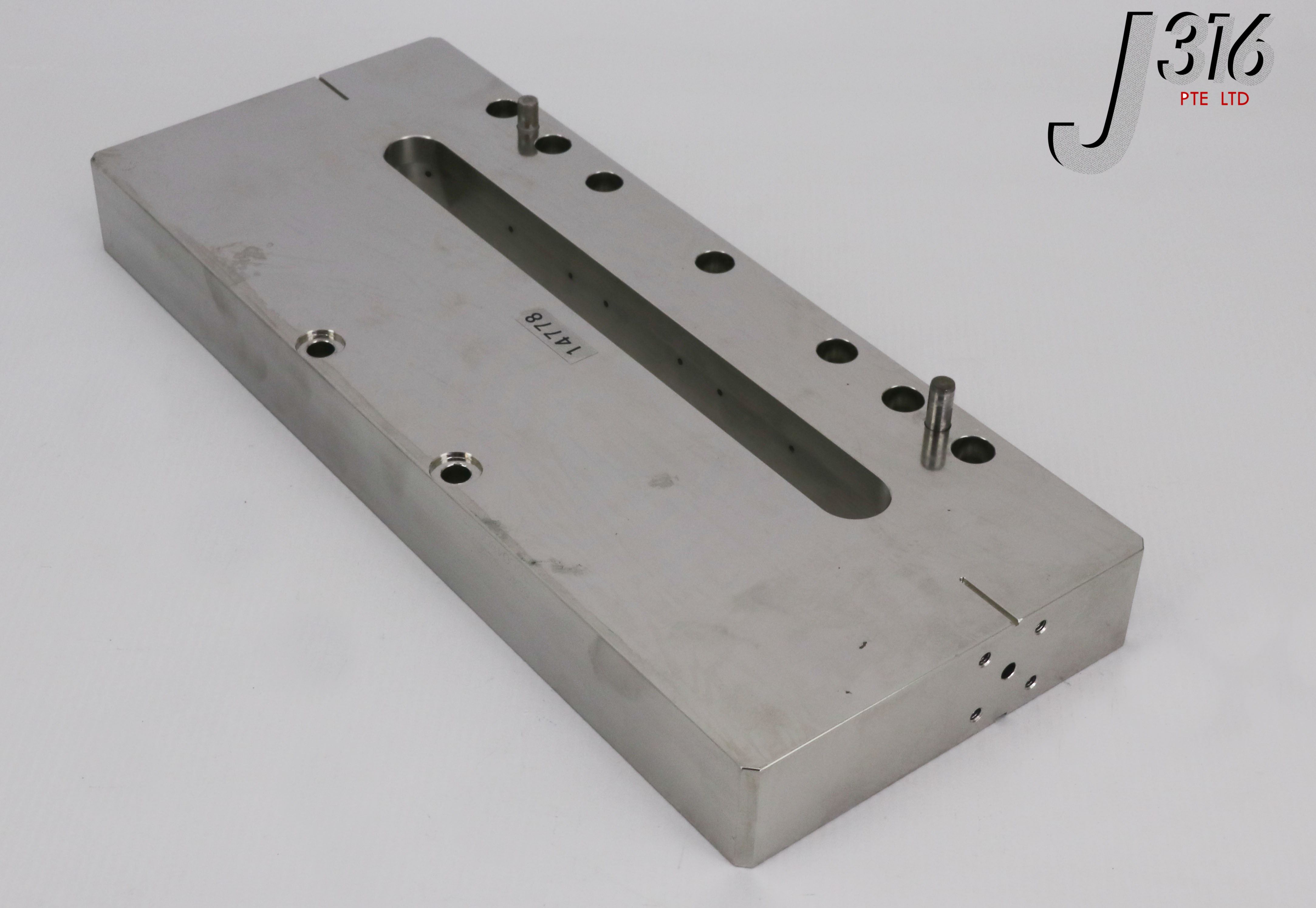14778 APPLIED MATERIALS PLATE, CH. MOUNTING WITH SLIT VALVE PURG